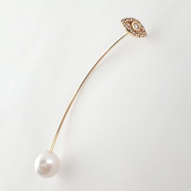 ヒロタカのNT01KDE K10 Evileye Arrow Earring with White Diamond Pupill 片耳用ピアス・パールキャッチの買取実績です。