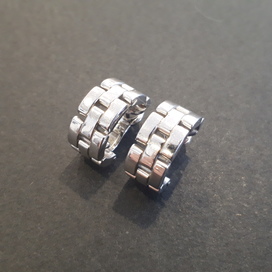 カルティエのK18WG マイヨンパンテール ピアス ※現品のみの買取実績です。