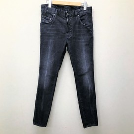 ディースクエアードのS71LB0738 20SS 黒 Super Twinky Jeansの買取実績です。