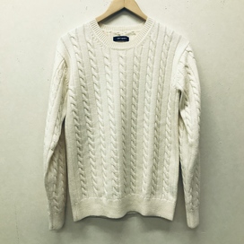 ウノ ピゥ ウノ ウグァーレ トレのMRK136-WOL058 CASHWOOL CABLE CREW ニットの買取実績です。