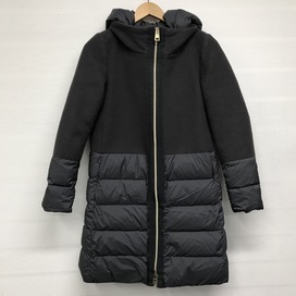 ヘルノの17AW　黒　PI0712D　ウール　切替フーデッドダウンコートの買取実績です。