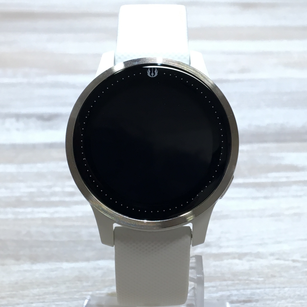 ガーミンの010-02172-57 LEGACY SAGA SERIES REYレイ GPSスマートウォッチ腕時計の買取実績です。