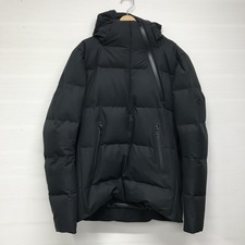エコスタイル銀座本店で水沢ダウンの18年製DAMMGK35U トラヴァースダウンジャケットを買取ました。状態は使用感の少ない状態の良いお品物です。