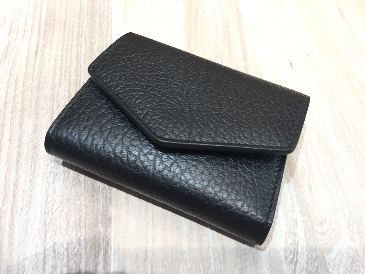 メゾンマルジェラのS56UI0136 Leather Wallet 3つ折り財布の買取実績です。