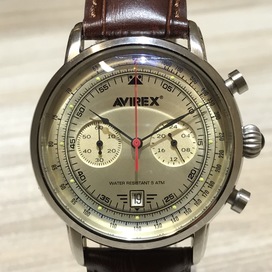 エコスタイル銀座本店で、アヴィレックスのシャンパン文字盤のクロノグラフのレザーベルトの腕時計を買取ました。