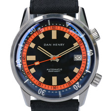 ダンヘンリーの1970 40ｍm Orange ダイバーズウォッチ 自動巻き腕時計をお買取しました。広尾店です。状態は若干の使用感がある中古品です。