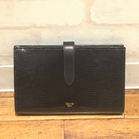 セリーヌの10B634BG3.38NO リザード ラージストラップウォレット 長財布の買取実績です。