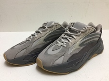 アディダス FU7914 Yeezy Boost 700 v2 Tephra 買取実績です。