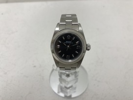 ロレックスのオイスターパーペチュアル Ref.76080 黒文字盤 A番の買取実績です。