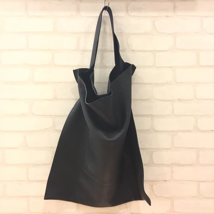 ジルサンダーのJSUM850056 XIAO BAG LG  レザー トートバッグの買取実績です。