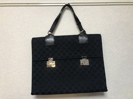 グッチのGGキャンバス　ブリーフケース　015.3720.002214の買取実績です。