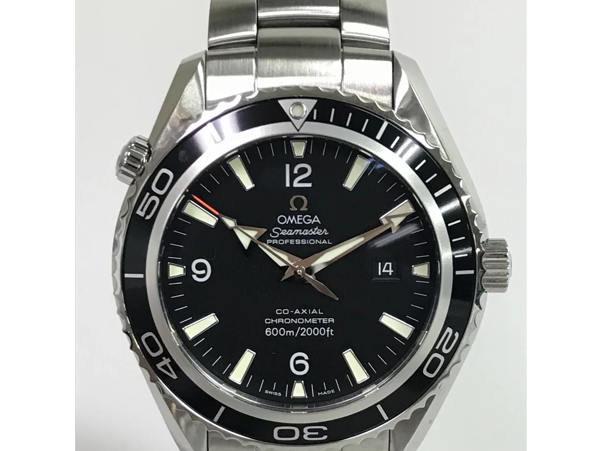 オメガの2200.50 シーマスタープラネットオーシャンコーアクシャル 自動巻き腕時計の買取実績です。