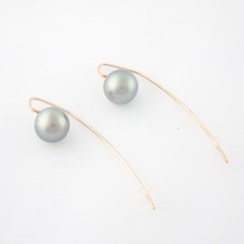 ヒロタカのK10YG Hook Arrow Pearl Earringを買取させていただきました！宅配買取センターです。状態はご使用感の少ないお品物になります。