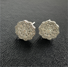 金 K18WG 0.5ct 0.5ct スモールメレダイヤ ピアス 買取実績です。