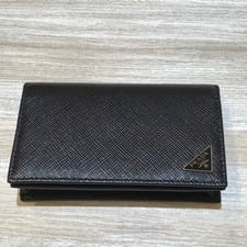 エコスタイル銀座本店でプラダの黒の2MC122サフィアーノ カードケースを買取ました。状態は新品同様品。非常に状態の良い商品です。