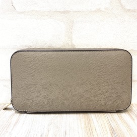 ヴァレクストラのベージュ　V9L21/-28-TO-OC　ラウンドジップ長財布の買取実績です。