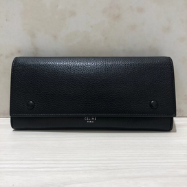 セリーヌの101673XFL ラージフラップ マルチファンクション 長財布の買取実績です。