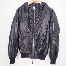 エイケイエム ×デュベティカ ブラック フード付きアーミーパーカー 買取実績です。