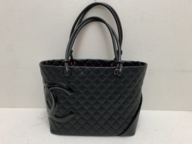 シャネルの10番台 カンボンライン ラムスキン トートバッグの買取実績です。