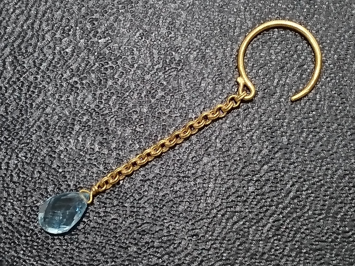 マリーエレーヌドゥタイヤックのブランドジュエリーのk22 アクアマリン チェーンピアス 片方のみの買取実績です 年7月1日公開の情報です エコスタイル