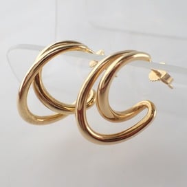 シャルロットシェネのMINI INITIAL HOOP ゴールドヴェルメイユ ミニイニシャルフープピアスの買取実績です。