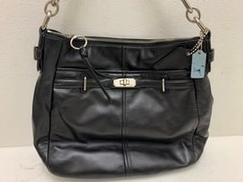 コーチの17816 黒 チェルシーレザー アシュリンホーボー ワンショルダーバッグの買取実績です。