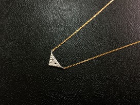 カスカのK18WG×K18YG N-032 tovera 0･033ct 1ポイントストーンネックレスの買取実績です。