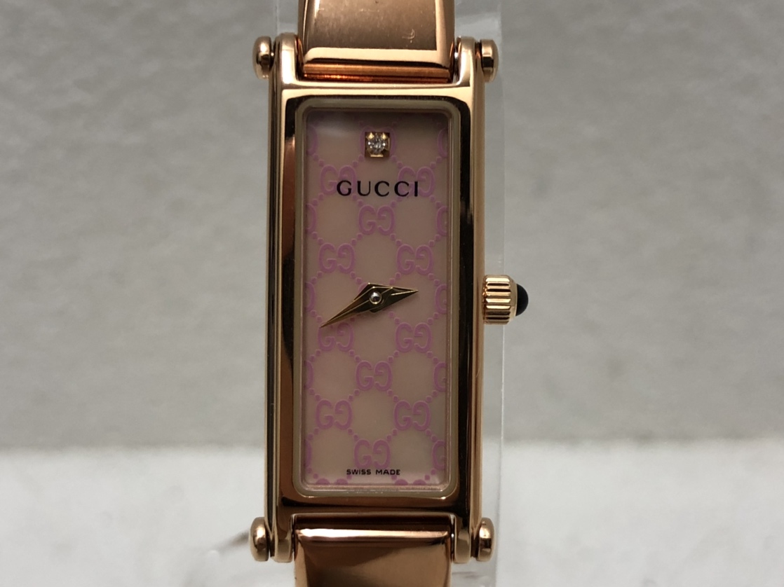 グッチのYA015559 ピンクパール バングル クオーツ時計の買取実績です。