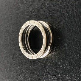 ブルガリの750WG B-Zero1 リングの買取実績です。