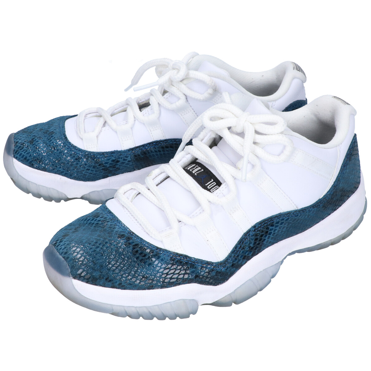 ナイキのCD6846-102 AIR JORDAN 11 RETRO LOW LE スニーカーの買取実績です。