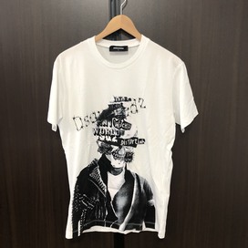 ディースクエアードの2016SSモデル　プリント半袖Tシャツ　S74GD0145 S22844 100の買取実績です。