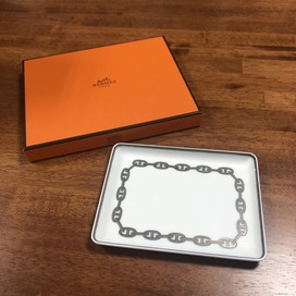 エルメスのシェーヌダンクル　プラチナ　スクエアプレートの買取実績です。