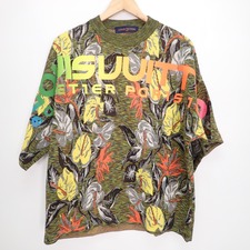 ルイヴィトンの2018SS ブルームスペースダイジャカード クルーネック Tシャツを買取させていただきました。広尾店状態は中古美品