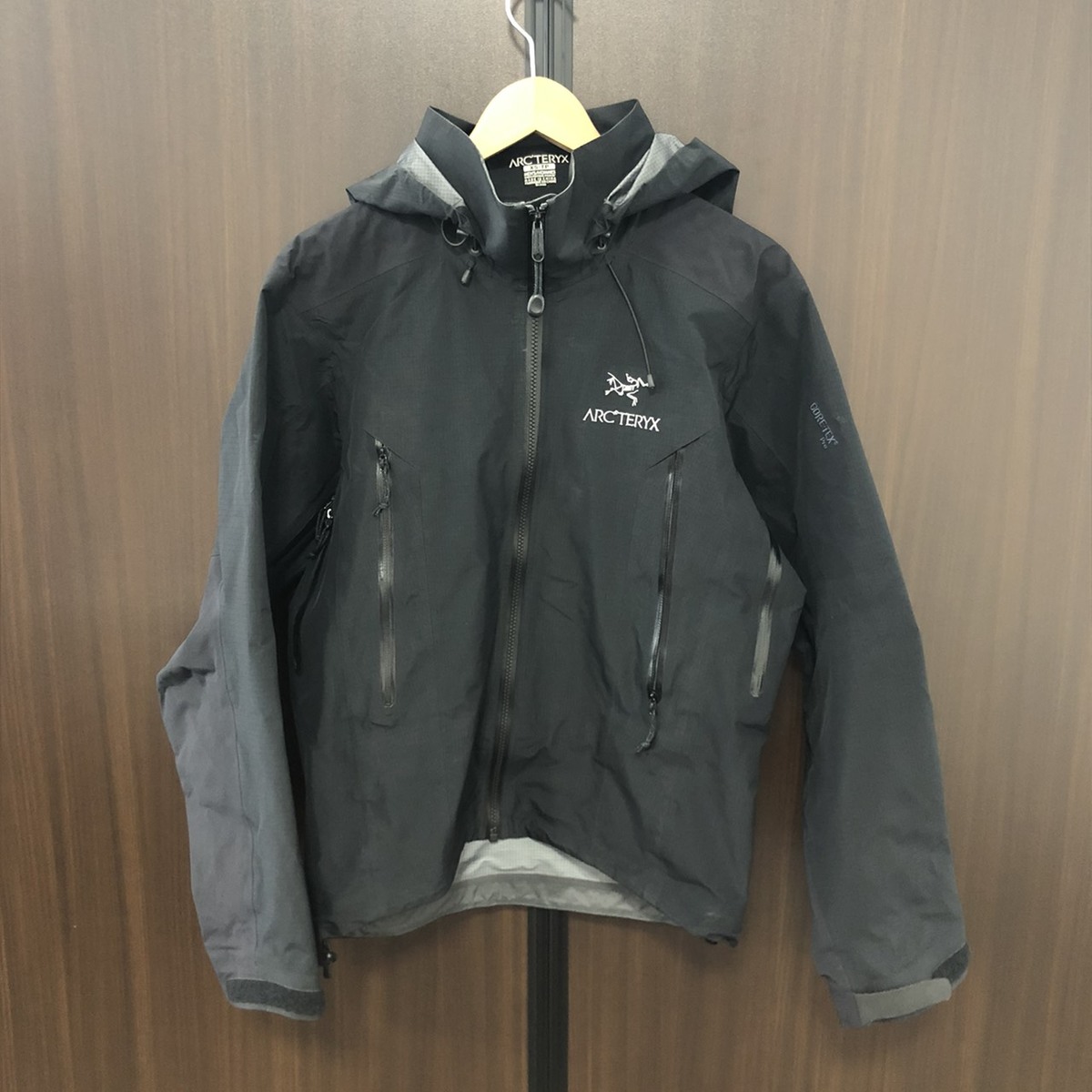 アークテリクスのブラック　Beta AR Jacket　ベータARジャケット　マウンテンパーカー　21782の買取実績です。