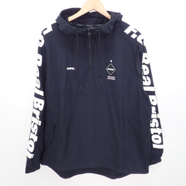 FCRB(エフシーレアルブリストル)のFCRB-190023 HALF ZIP ANORAK フーディジャケットの買取実績です。