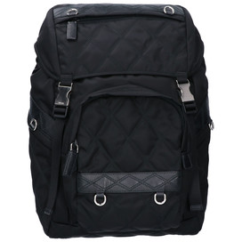 プラダのブラック　2VZ135　ナイロン×レザー　キルティングバックパックの買取実績です。
