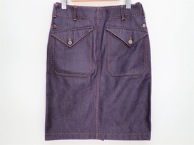 エルメスのネイビー×オレンジ セリエボタン スリットスカートの買取実績です。