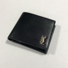エコスタイル大阪心斎橋店にて、ほとんど使用していないサンローランパリのブラック、シャイニーレザー二つ折り財布/ウォレットを高価買取いたしました。