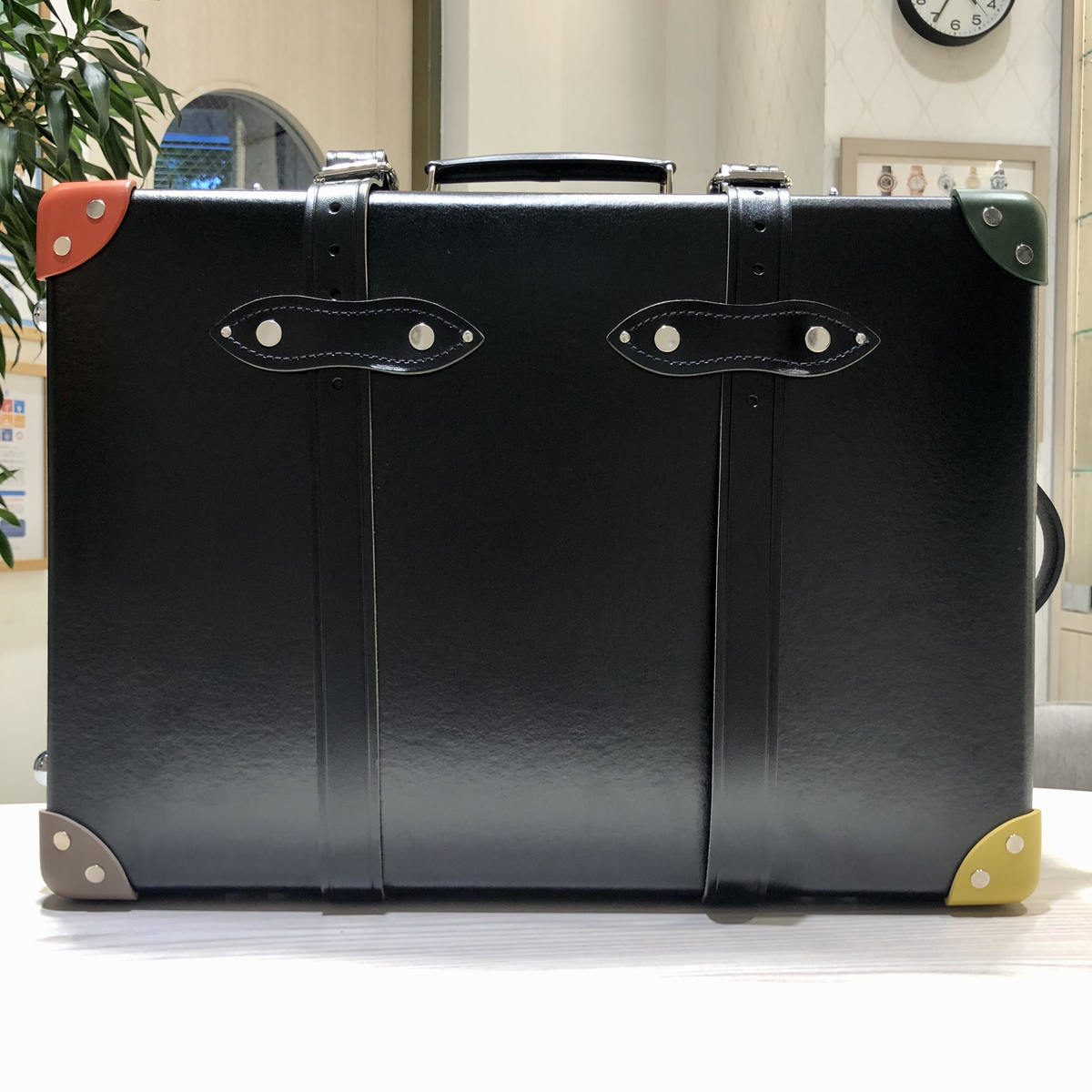 限定品 SHIPSコラボグローブトロッター アタッシュケース リモワ