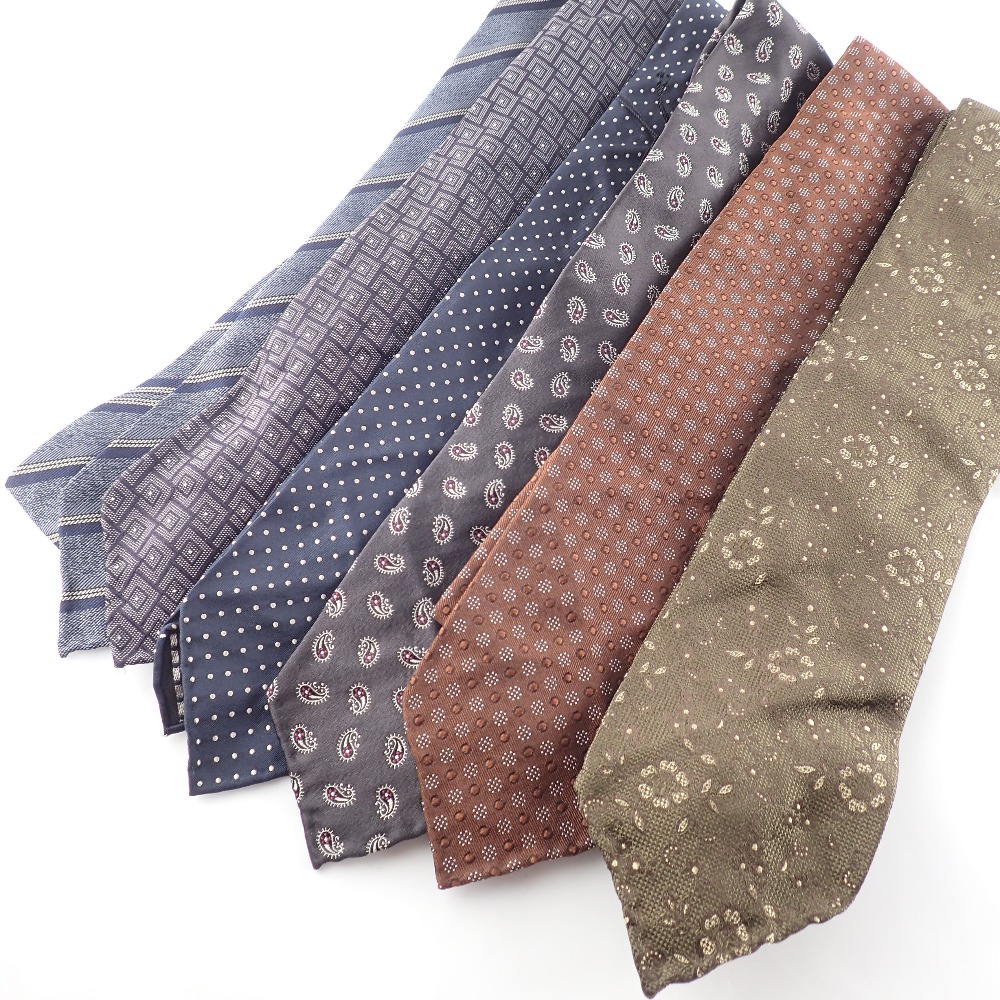 大阪心斎橋店にて、未使用品タイユアタイのセッテピエゲ、ネクタイ6本