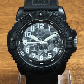 エコスタイル大阪心斎橋店にて、ルミノックスの30周年限定トリプルコラボモデル(ルミノックス×エイプ×ステューシー)である、ネイビーシールズ(GGL.L3051.BO.STU)のクオーツ時計を高価買取いたしました。