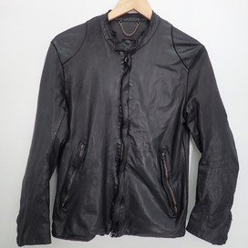シシのカウレザー シングルライダースジャケット レディースの買取実績です。