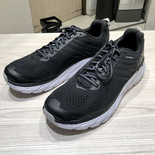 ホカオネオネ ブラック M CLIFTON 6 1102872　スニーカー 買取実績です。