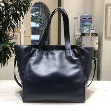 エコスタイル渋谷店で、J&MデヴィッドソンのベルSというハンドバッグを高価買取しました。状態は若干の使用感がある中古品です。