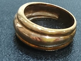 金のK18 トリニティリングの買取実績です。