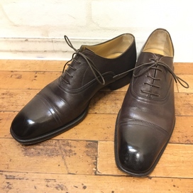 エルメスのレザー 内羽根 キャップトゥシューズの買取実績です。