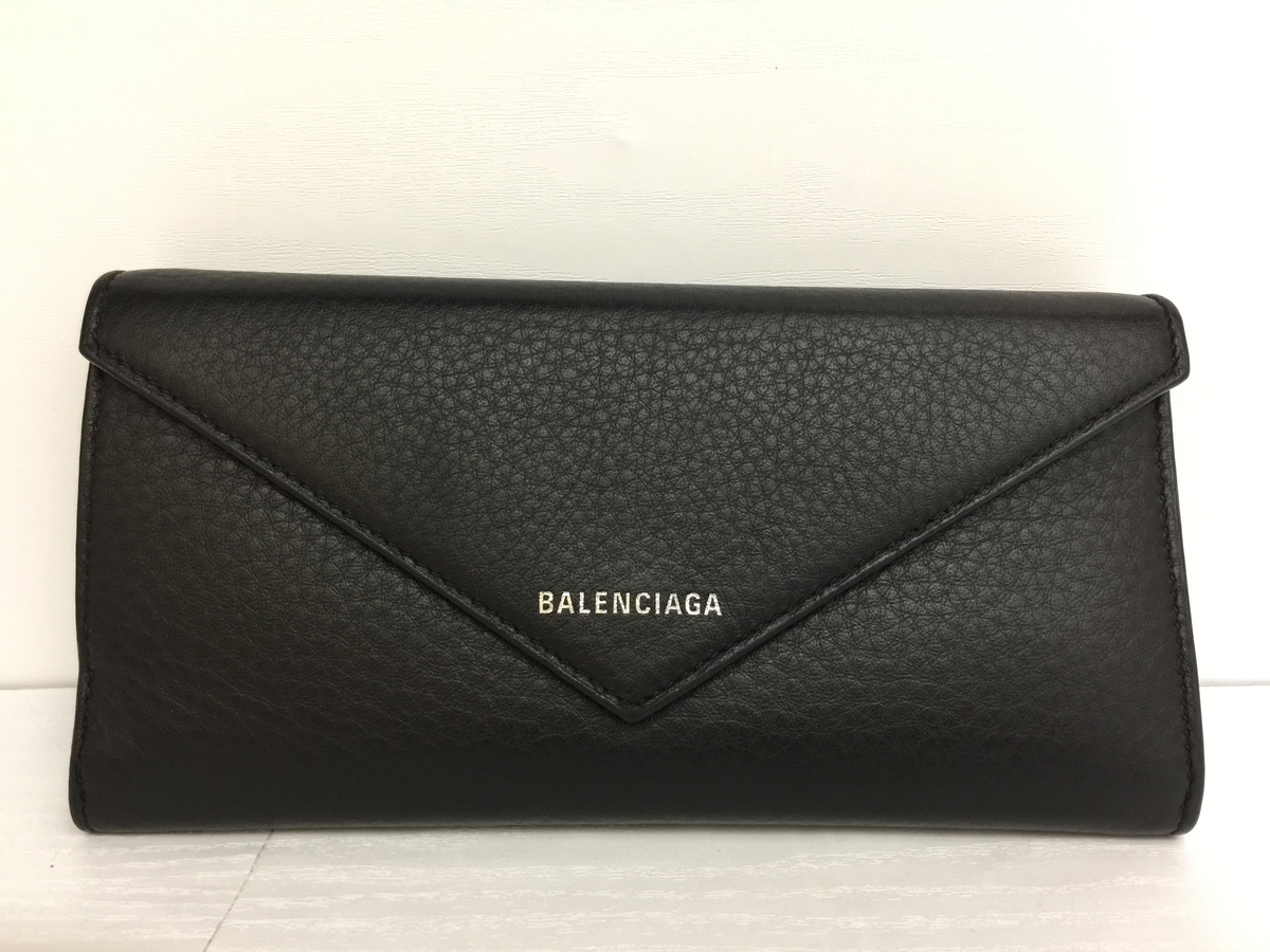 バレンシアガの黒 499207 ペーパー ザシンマニー 長財布の買取実績です。