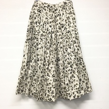 エコスタイル銀座本店で、シンメのYS-07のベージュのレオパードプリントのスカートを買取りました。状態は綺麗な状態の中古美品です。