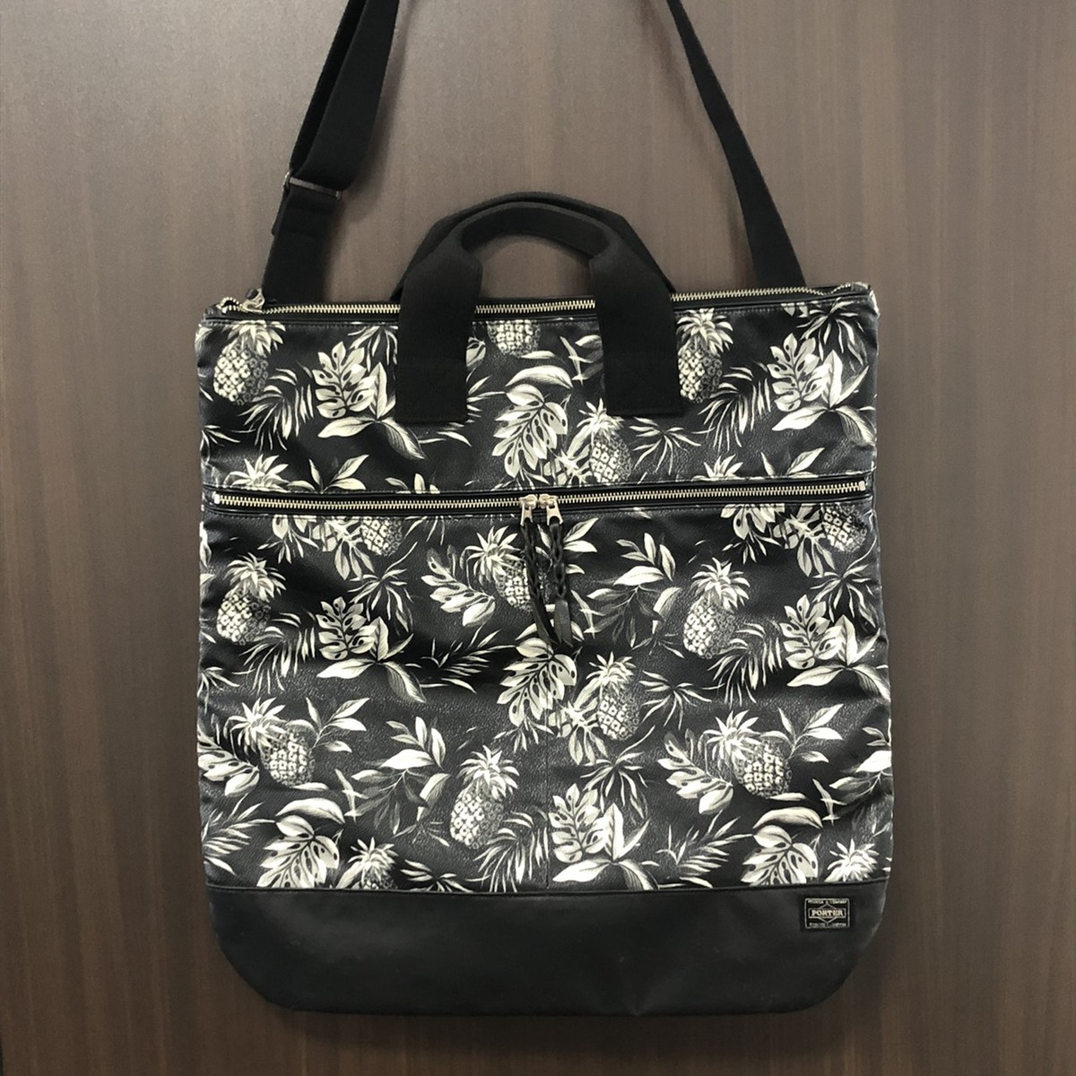 ポーター 吉田カバン のメンズバッグの Essential Design Reyn Spooner別注 南国柄 2wayショルダーバッグ ハンドバッグの買取実績です 年10月13日公開の情報です エコスタイル