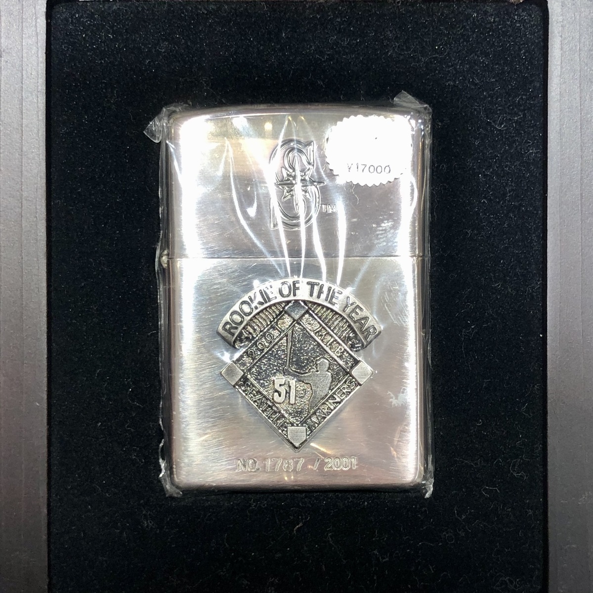 ジッポーの2001年 イチロー MLB 新人賞記念 オイルライターの買取実績です。